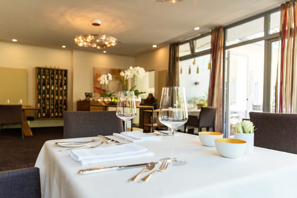 Schöner Tisch im Restaurant des Wein- & Tafelhaus